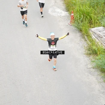 Runner Photo 8676543