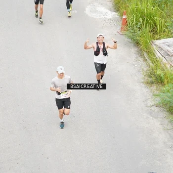 Runner Photo 8676564