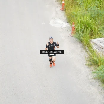 Runner Photo 8676616