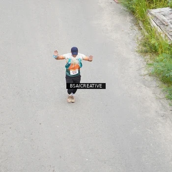 Runner Photo 8676647