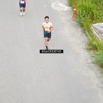 Runner Photo 8676653