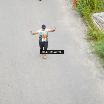 Runner Photo 8676654
