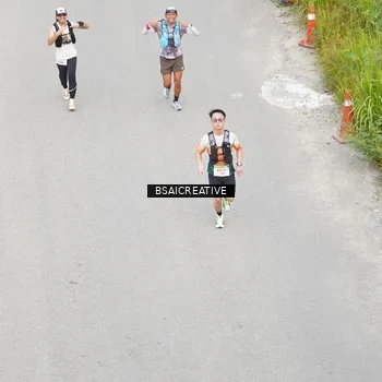 Runner Photo 8676671