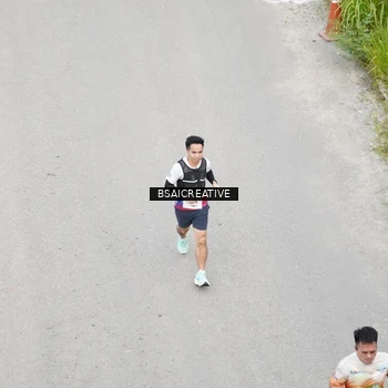 Runner Photo 8676673