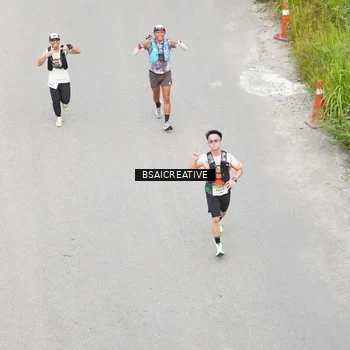 Runner Photo 8676689