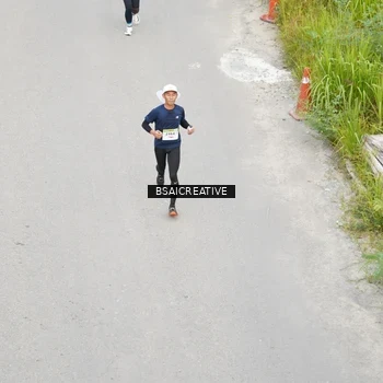 Runner Photo 8676745