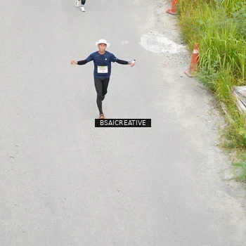 Runner Photo 8676749