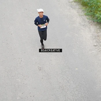 Runner Photo 8676750
