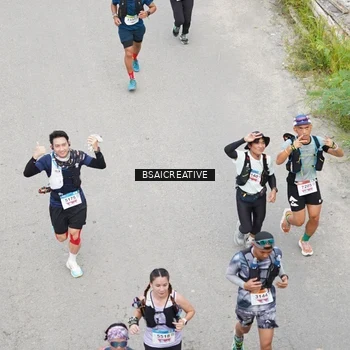 Runner Photo 8676810