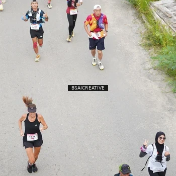 Runner Photo 8676851