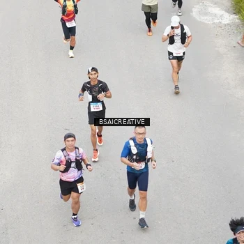 Runner Photo 8676866