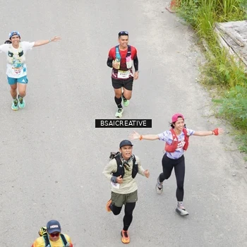 Runner Photo 8676899