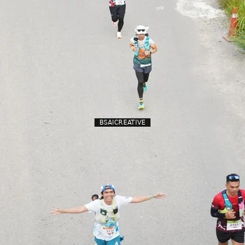 Runner Photo 8676911