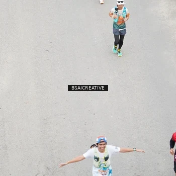 Runner Photo 8676920