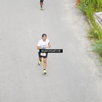 Runner Photo 8676993
