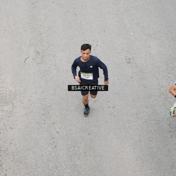 Runner Photo 8678705