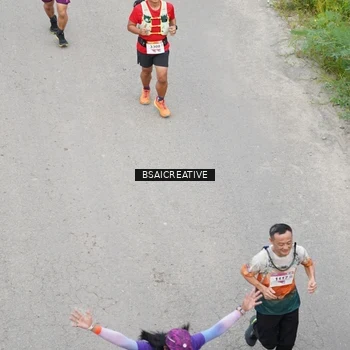Runner Photo 8678748