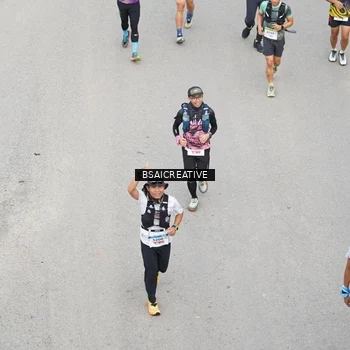 Runner Photo 8679827