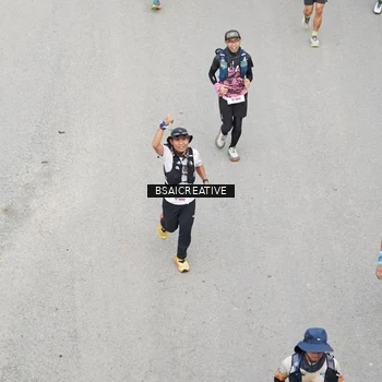 Runner Photo 8679849