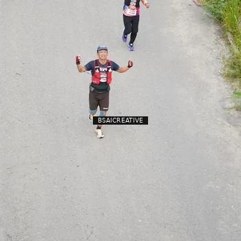 Runner Photo 8680241