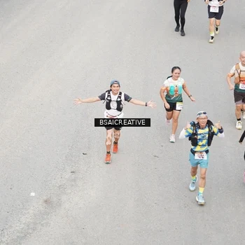 Runner Photo 8681023