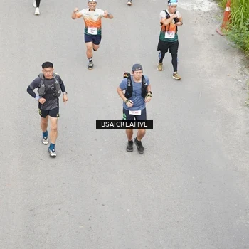 Runner Photo 8682121