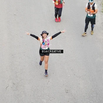 Runner Photo 8682415