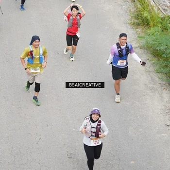 Runner Photo 8683535