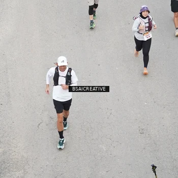 Runner Photo 8683536