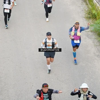 Runner Photo 8683576