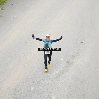 Runner Photo 8683915