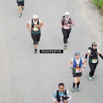 Runner Photo 8684256