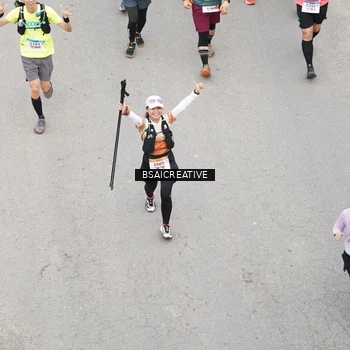 Runner Photo 8685078