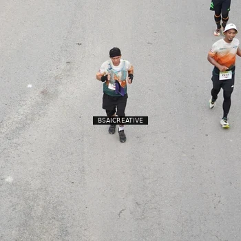 Runner Photo 8685365