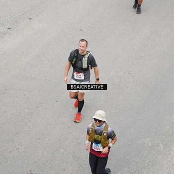 Runner Photo 8685955