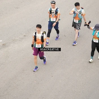 Runner Photo 8687025