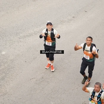 Runner Photo 8687076