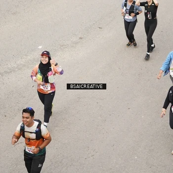 Runner Photo 8687239