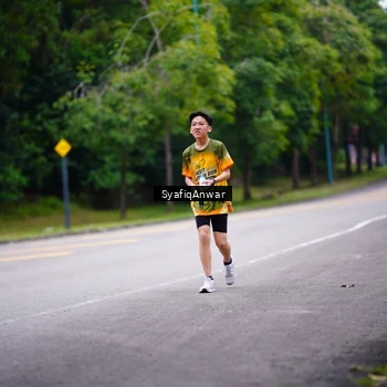 Runner Photo 8705509