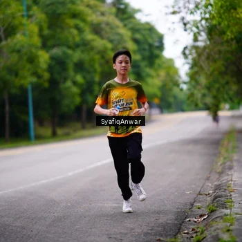 Runner Photo 8705921