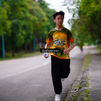 Runner Photo 8705924