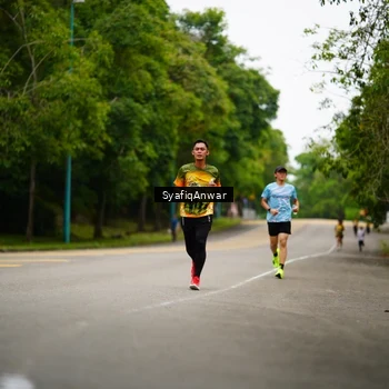 Runner Photo 8705933