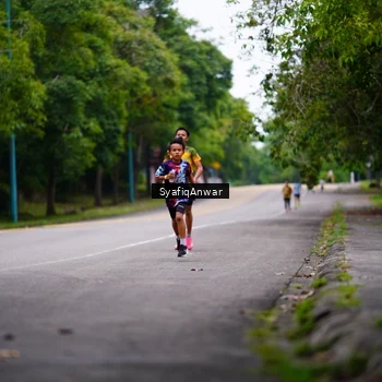 Runner Photo 8705938