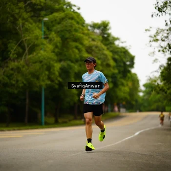 Runner Photo 8705944