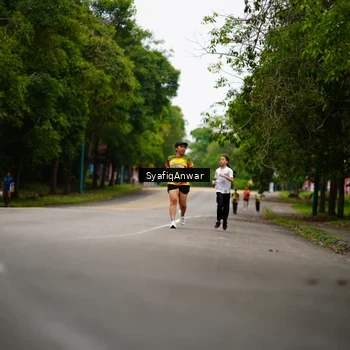 Runner Photo 8705965