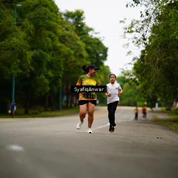Runner Photo 8705972