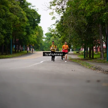 Runner Photo 8705990