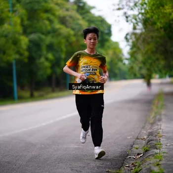 Runner Photo 8706005