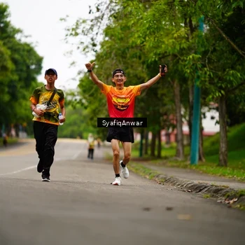 Runner Photo 8706014