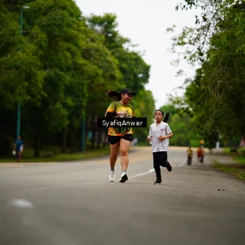 Runner Photo 8706015